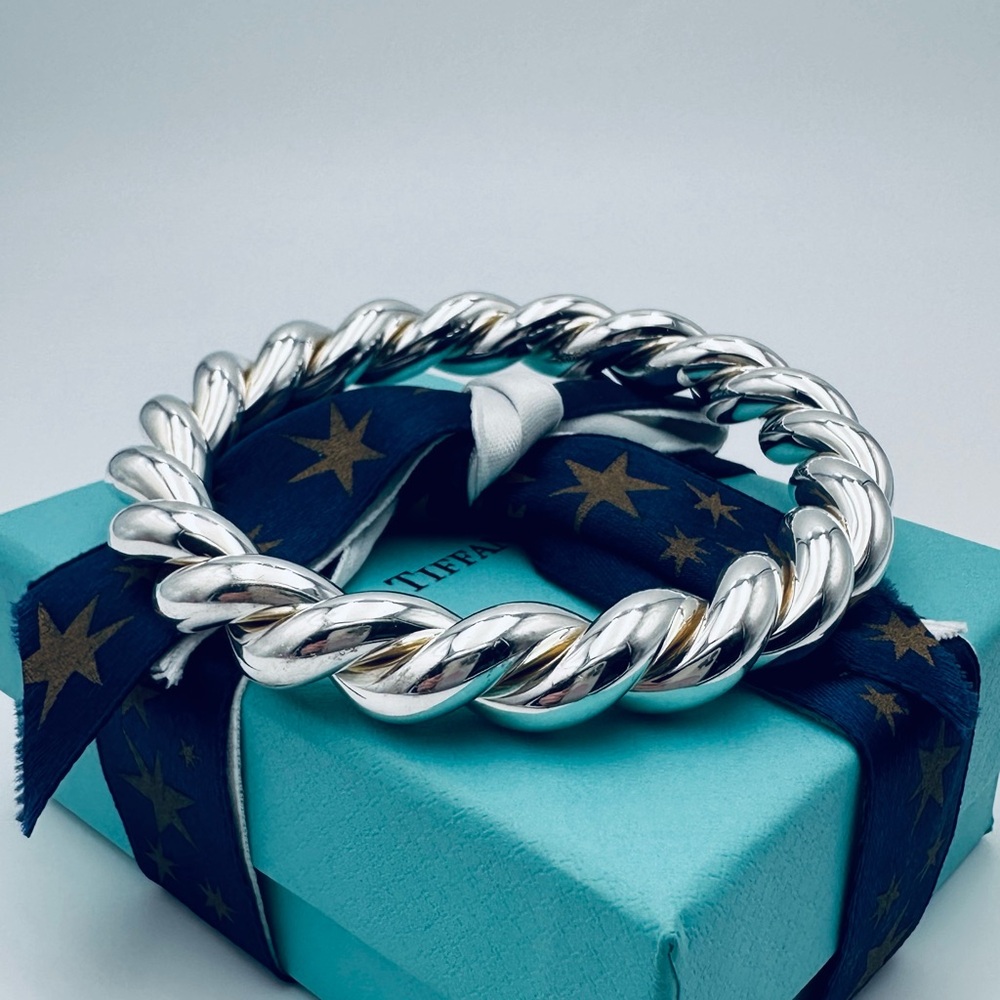 RARE Tiffany & Co. Vintage Twist Bangle Bracelet in Sterling Silver w Packaging - Picture 4 of 12